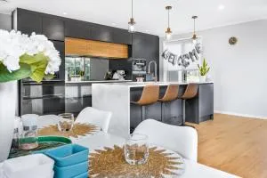 Stylish warm house in north Hamilton - Te Hoe