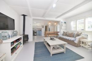 Arniston House