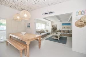 Arniston House