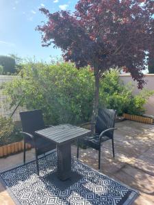 Maisons de vacances Sainte Marie la mer : Villa independante, plage a pied a 250 m : photos des chambres