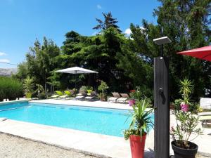 Maisons de vacances Gite 3* Piscine Spa entre ZOO BEAUVAL FUTUROSCOPE CHATEAUX LOIRE : Maison 3 Chambres