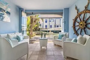 Seaside Azure Oasis II, Paseo del Mar 2BR+Parking - San Roque