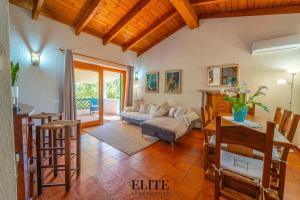 Magnifica villa immersa nella natura con spa privata a due passi dal mare