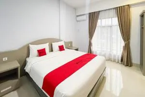 RedDoorz Syariah near Taman Kopi Gayo - Meulaboh