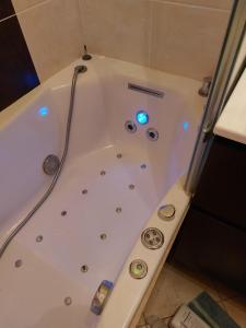 Appartements T3 77 m2 calme+parking proche Paris & metro : photos des chambres