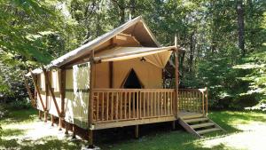 Campings La Clairiere - ecolieu de vacances : photos des chambres