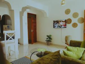 Nyalis Kijani house with BALCONY AND HOT SHOWER