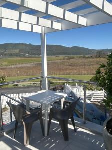 Thesen View - exquisite views with bikes & canoe