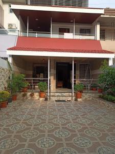 Utopia by Joy Suites