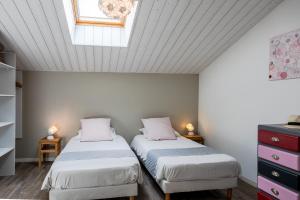 Maisons de vacances Gite avec jacuzzi charme et confort : photos des chambres