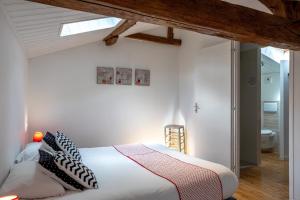 Maisons de vacances Gite avec jacuzzi charme et confort : photos des chambres