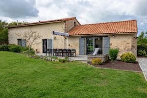 Maisons de vacances Gite avec jacuzzi charme et confort : photos des chambres