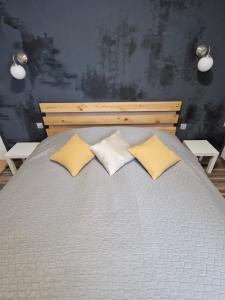 FRIZ&FANY Charm House