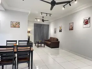Platino 2 rooms for 4px near Paradigm Mall Johor Bahru - Kampong Telok Serdang