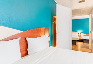 Hotels B&B HOTEL Poitiers 3 Futuroscope : photos des chambres