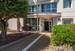 Hotels B&B HOTEL Beziers : photos des chambres