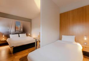 Hotels B&B HOTEL Arras : Chambre Triple