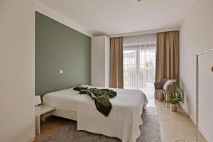 Castelli J0002 P J02