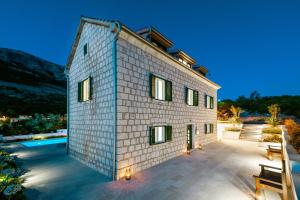 Villa Sion peaceful villa with private pool and stunning mountain view