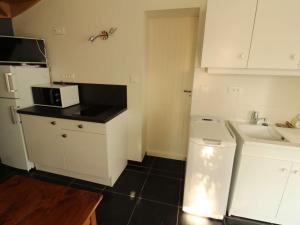 Appartement rénové à Royan, proche plage, terrasse, parking privé - FR-1-494-102