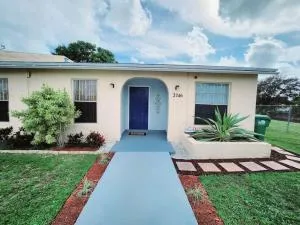 Walk to Hard Rock ~ Amazing 5 Star Home Away From Home! - 米拉玛