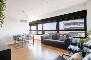 Amazing Apart Fira Barcelona and 15' from Bcn center with pool - Las Corts