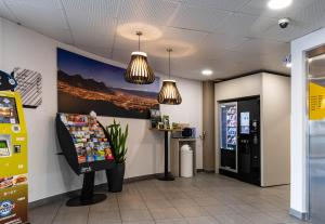 Hotels B&B HOTEL Grenoble Centre Verlaine : photos des chambres