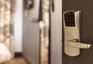 Hotels B&B HOTEL Martigues Port-de-Bouc : photos des chambres