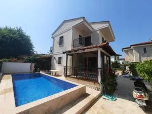 Villa Jimmy - Okçular