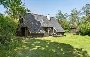 Beautiful Home In Skjern With Kitchen - Karsbæk