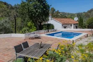 Finca el Agua da Vida (Los Eucaliptos & Los Olivos) - Comares