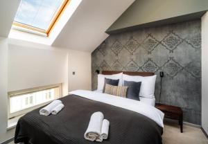 AC Luxury Loft Friends & Family Edition