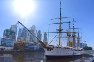 Hestia at Recoleta 2BDR w Stunning Plaza View