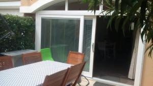APPT 2 PIECES 27m2 + TERRASSE 22m2 REF 4015