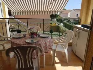 APPT 2 PIECES 28m2 + LOGGIA 7m2 REF 4013 - 卡斯特拉斯