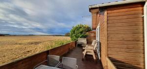 2Bed Chalet Sleeps 5 - Dogs Free Parking SeaView
