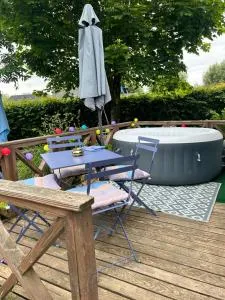 Gîte chalet bleu soleil - Saint-Benoît-dʼHérbertot