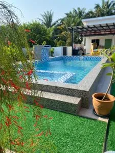 TerriFig Homestay with Private Pool - Kampong Gua Petai
