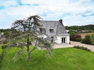 Maisons de vacances Kerhuella : Maison 4 Chambres