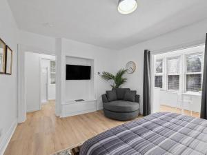 Shadyside, Central !5 Stylish and Bright Studio With Free Parking