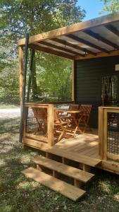 Campings La Clairiere - ecolieu de vacances : photos des chambres