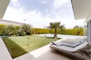 5bed Villa 25m Pool, Garden, Alaçati, Saison/Month - 伊利察