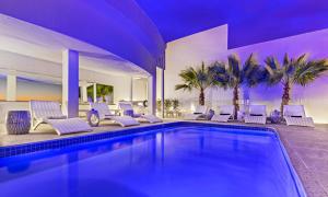 Clifton YOLO Spaces - Clifton Beachfront Apartments