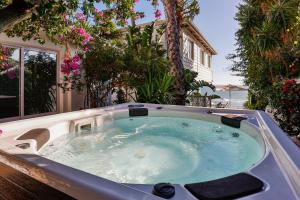 Clifton YOLO Spaces - Clifton Beachfront Apartments