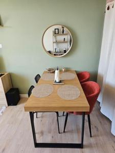 Appartements Nid douillet palois vue Pyrenees - Parking : photos des chambres