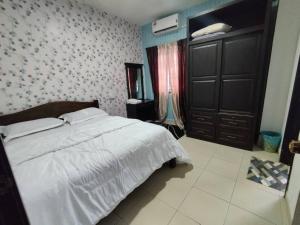 Riverview Pelangi Kota Bharu B2312