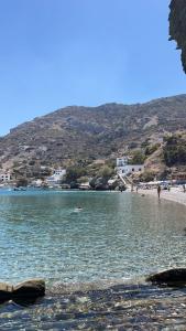 Antiperatos Beach house