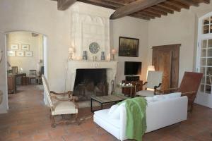 Villas Prestigious 18th century house with mirror pool : photos des chambres