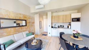 ApartHotel Riviera - BALCON BARLA - Old Port PLace du Pin