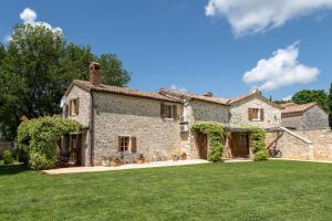 Little Owl Estate - Authentic Istrian Stone Villa 